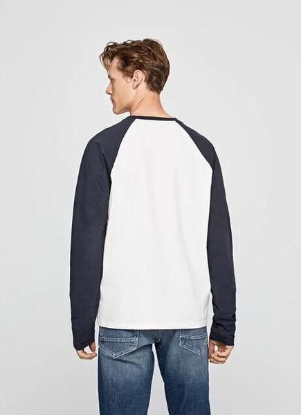Gallery a03587 2
