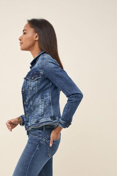 Gallery a04506 2