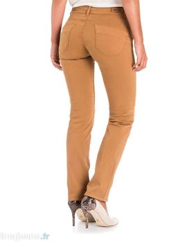 SECRET SLIM FIT CARAMELO