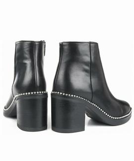 NAOMI 3527-2005 NEGRO