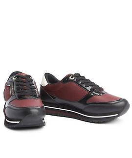 ZAPATILLAS TOMMY RETRO BRANDED CHOCOLATE TRUFFLE