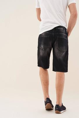 BERMUDAS LOOSE EN DENIM NEGRO LAVADO