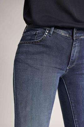 WONDER PUSH UP SKINNY FIT EN DENIM AZUL CON TACHUELAS