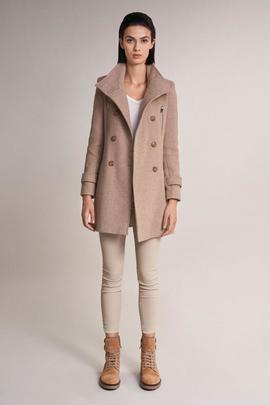 ABRIGO LARGO DE PAÑO REGULAR FIT CON DETALLES BEIGE