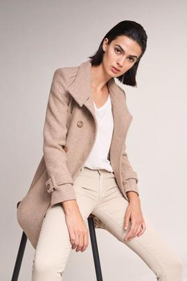 ABRIGO LARGO REGULAR FIT DETALLES BEIGE