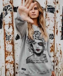 SUDADERA UNISEX MADONNA GRIS
