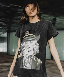 CAMISETA UNISEX CHARLIZE THERON NEGRA DEGRADÉ