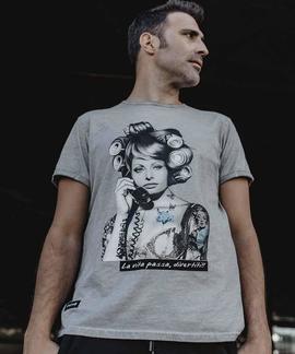 CAMISETA UNISEX SOPHIA LOREN GRIS DEGRADE