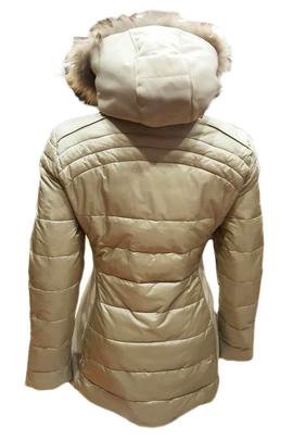 CHAQUETA 3/4 DE MUJER BEIGE ACOLCHADA CON CAPUCHA