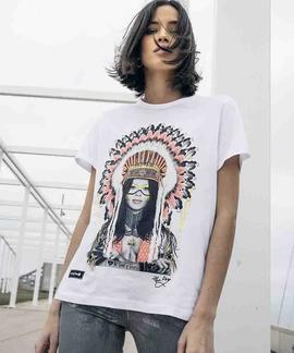 CAMISETA UNISEX PEPA FLORES INDIA BLANCA