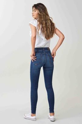 SECRET SKINNY FIT SOFT TOUCH MEDIUM WASH