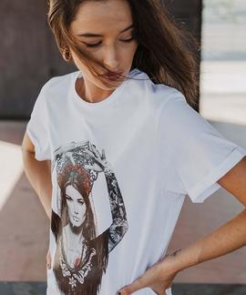 CAMISETA UNISEX CARLA BRUNI BLANCA