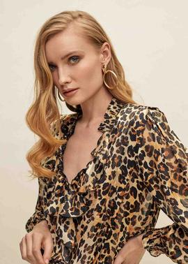 BLUSA ANIMAL PRINT CON VOLANTES