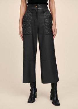 PANTALÓN DE ECOPIEL NEGRA CON TACHAS