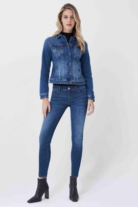 CAZADORA VAQUERA SLIM FIT EN DENIM AZUL