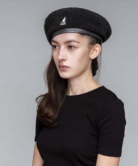 NYLON PLUSH REV BERET BLACK / ELECTRIC PINK