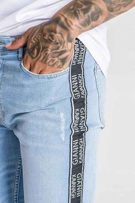 LIGHT BLUE ARCADE JEANS