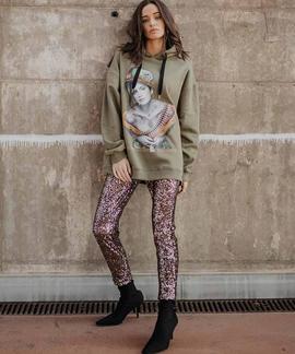 SUDADERA CAPUCHA OVERSIZE CINDY VERDE CAQUI