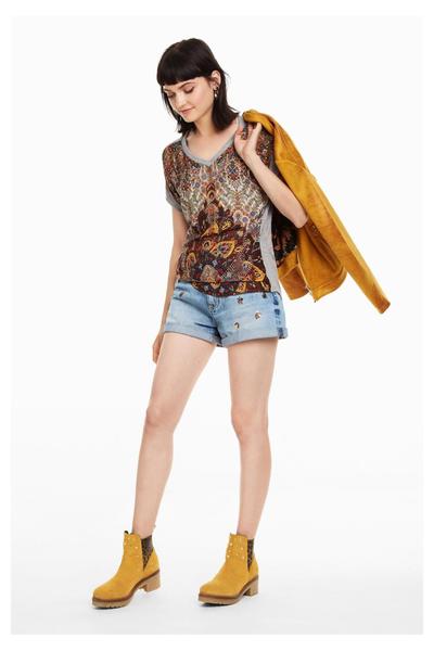 Gallery a01028 2