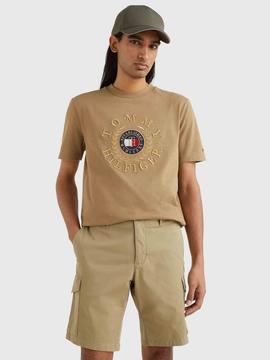 CAMISETA ICONS CON LOGO BORDADO CAMEL