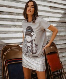 CAMISETA UNISEX PEPA FLORES GRIS FADE OUT