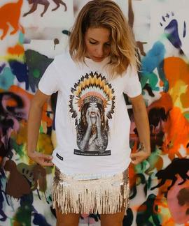 CAMISETA UNISEX NAOMI INDIA BLANCA