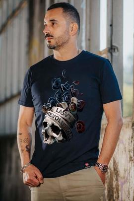 CAMISETA DE HOMBRE CRANIUM AZUL MARINO