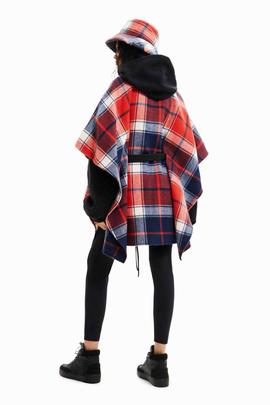 PONCHO RED CHECK MILAN PATCH CUADROS