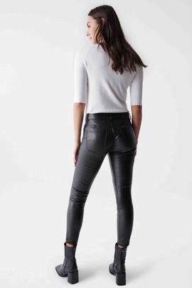 PANTALÓN DESTINY CROPPED SKINNY FIT DE ECOPIEL NEGRA