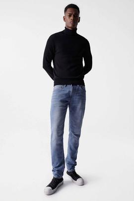 PANTALÓN VAQUERO SLIM FIT PREMIUM FLEX EN DENIM AZUL