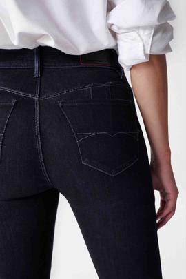 PANTALÓN VAQUERO DESTINY BOOTCUT EN DENIM AZUL CON DETALLES