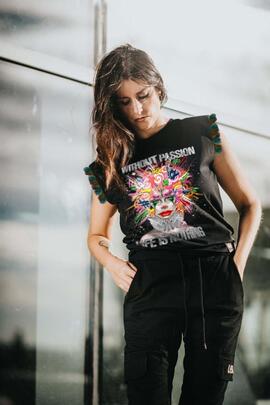 CAMISETA DE MUJER OVERSIZE PASSION NEGRA