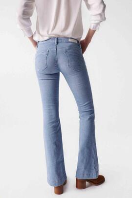 PANTALÓN VAQUERO WONDER FLARE EN DENIM AZUL