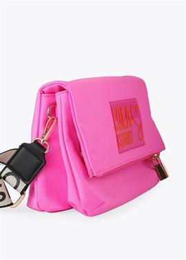 BOLSO BANDOLERA ACOLCHADO FUCSIA FLUOR