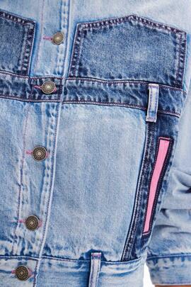 CHAQUETA VAQUERA PINK PANTHER OVERSIZE FIT EN DENIM AZUL