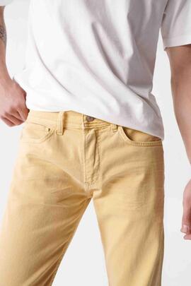 VAQUEROS SLIM FIT DE HOMBRE COLOR AMARILLO