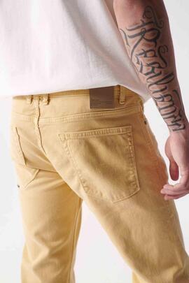 VAQUEROS SLIM FIT DE HOMBRE COLOR AMARILLO