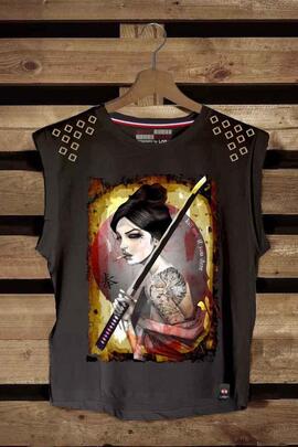 CAMISETA DE MUJER KILL NEGRA