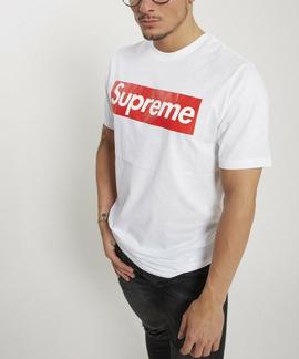 CAMISETA SUPREME BLANCA LOGO ROJO