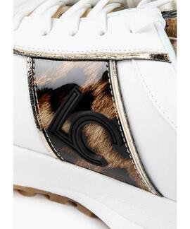 SNEAKERS BLANCOS CON ANIMAL PRINT Y DORADO