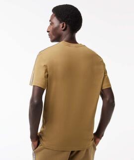 CAMISETA LACOSTE SPORT REGULAR FIT CAMEL