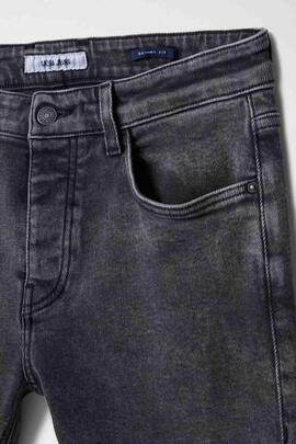 PANTALÓN VAQUERO SKINNY FIT CORTO EN DENIM GRIS OSCURO