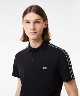 POLO LACOSTE REGULAR FIT NEGRO CON CINTA DEPORTIVA