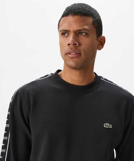 SUDADERA LACOSTE REGULAR FIT NEGRA CON CINTA DEPORTIVA