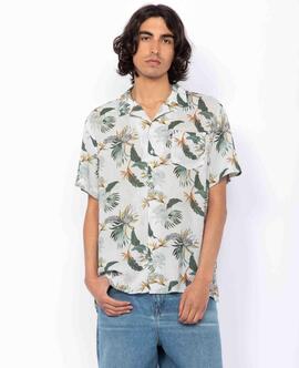 CAMISA MANGA CORTA SH RIVERA CON ESTAMPADO TROPICAL