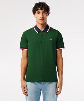 POLO LACOSTE REGULAR FIT VERDE CON CUELLO A CONTRASTE