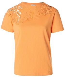 CAMISETA LACE DETAIL NARANJA CON ENCAJE