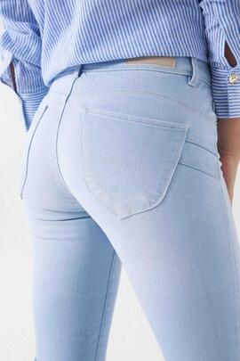 PANTALÓN VAQUERO SECRET PUSH IN CROPPED SKINNY DENIM BLEACH