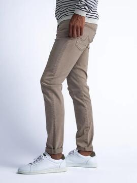 PANTALÓN VAQUERO SEAHAM SLIM FIT COLOR TABACO