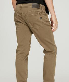 PANTALÓN VAQUERO ALBERT SLIM FIT CAMEL